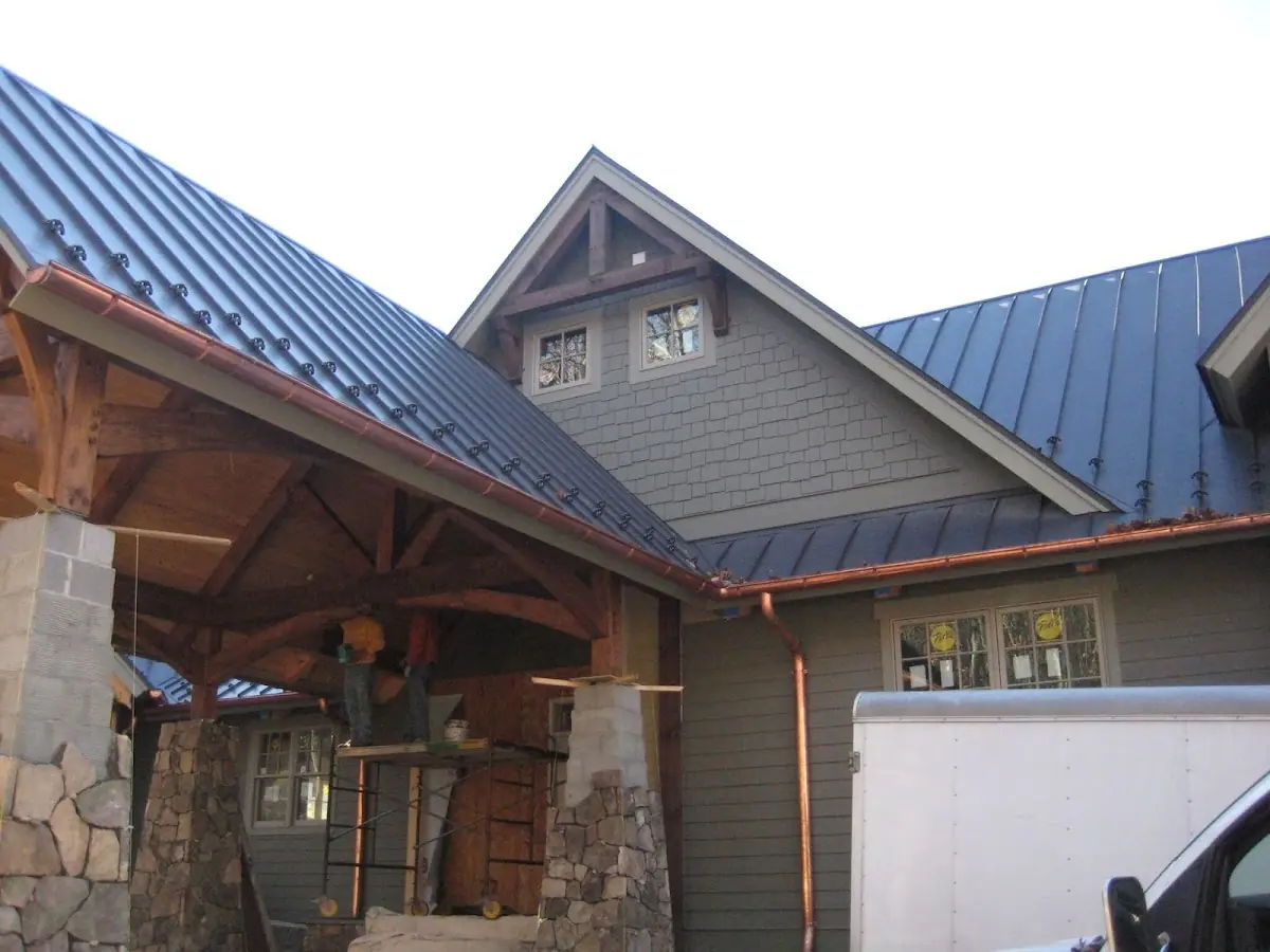 Craftsman Roofing team delivering quality roofing work in Verona Beach